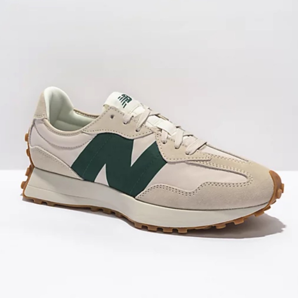New Balance 327 Timberwolf Nightwatch Green